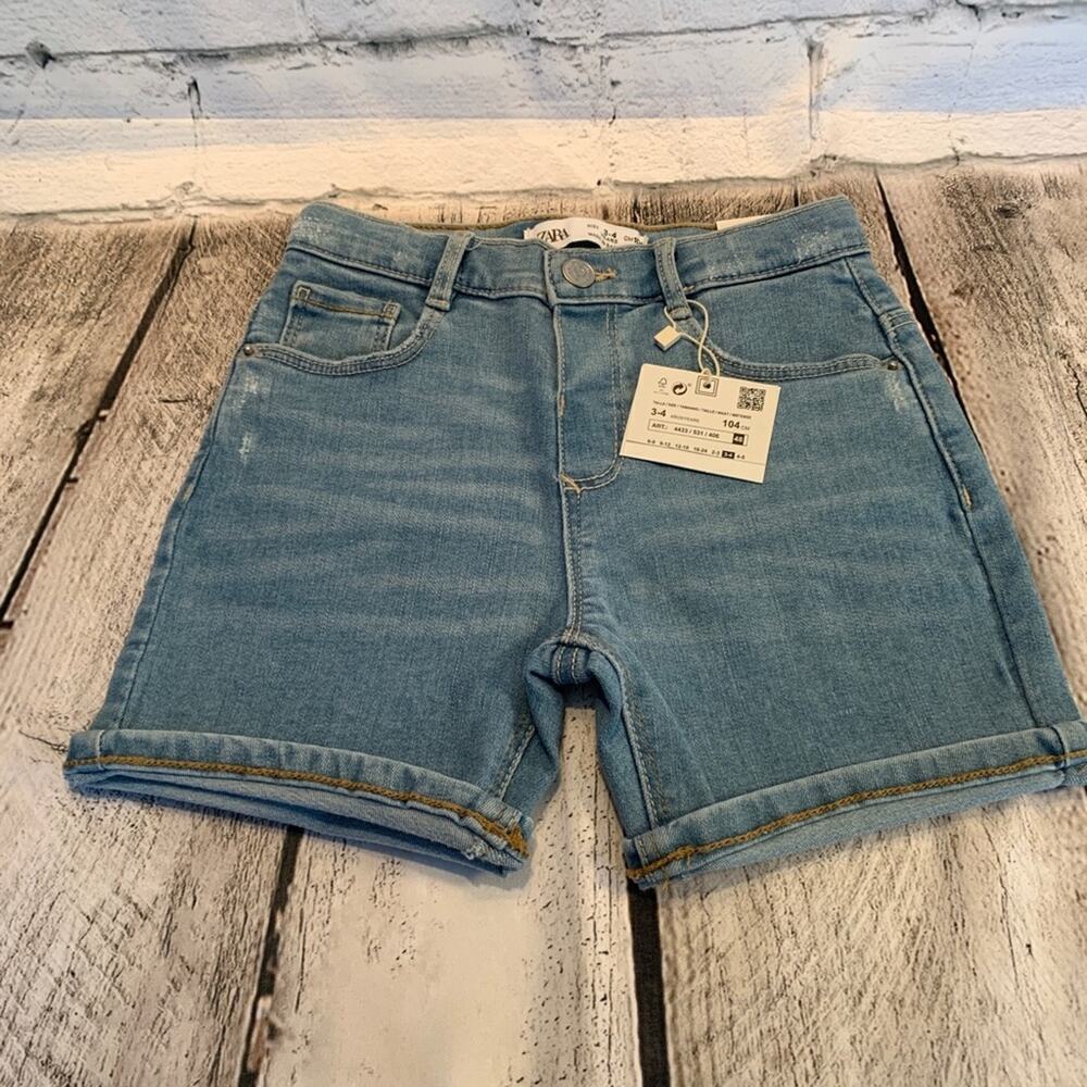 ZARA Girl’s NWT Cuffed Denim Edition Light Wash Jean Shorts / Size: 3-4 Years